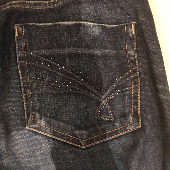 Jeans - Picture 2 of 3